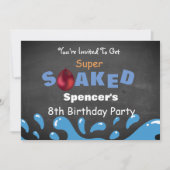 Geburtstagsparty im Wasserkampf Einladung (Vorderseite)