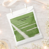 Geburtstagsruinen auf dem grünen Feld Geschenktütchen (Ausgeschnitten)