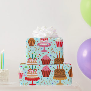 Geburtstagstorten und Cupcakes Muster auf blau Geschenkpapier