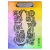 Gecko sitzt auf Mandala Blumen Klemmbrett (Vorderseite)