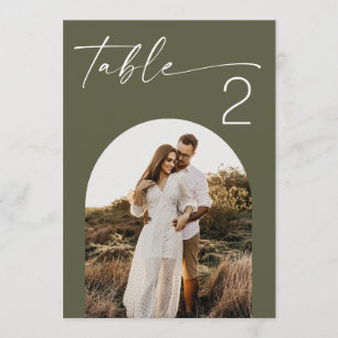 Gedämpfte Olivgrüne Foto-Hochzeitstisch-Nummer Einladung