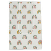 Gedämpftes Boho-Regenbogen-Skandi-Muster Mittlere Geschenktüte (Rückseite)