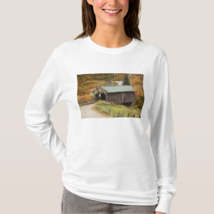 Gedeckte Brücke, Vermont, USA T-Shirt