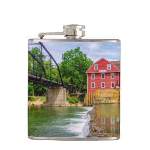 Gedeckter Wasserfall auf dem Seeweg Flachmann