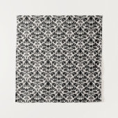 Gedeihendes Damastmuster Schwarz auf Creme Wandteppich (Vorderseite)