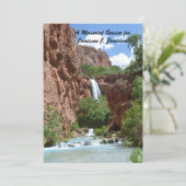 Gedenkdienst, Wasserfall, rote Klippen im Südweste Einladung (Stehend Vorderseite)
