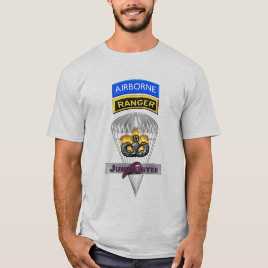 Gedenken an den Im Flugzeug Ranger Jumpmaster T-Shirt (Vorderseite)