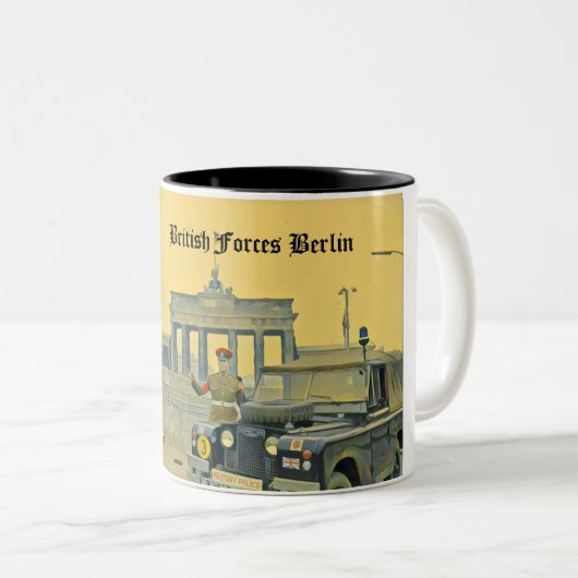 Gedenkfeier der Berliner Brigade-Tasse Zweifarbige Tasse (VorderseiteRechts)