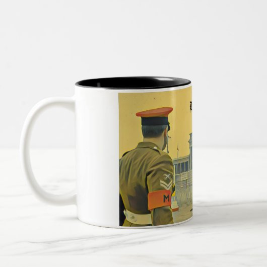 Gedenkfeier der Berliner Brigade-Tasse Zweifarbige Tasse (Links)