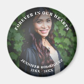 Gedenkfeier für den Tod des Fotos Magnet (Vorne)