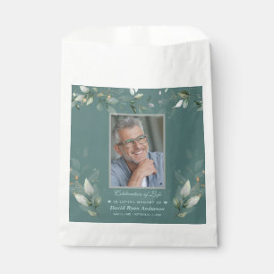 Gedenkfeier zum Foto des grünen Mannes Geschenktütchen