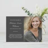 Gedenkkarte mit Foto Beerdigung Grau Einladung (Stehend Vorderseite)