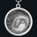 Gedenkstätte für Hochzeiten liebte ein Foto Versilberte Kette<br><div class="desc">// Hinweis: Foto wird nur als Platzhalter verwendet. Sie müssen vor der Bestellung/dem Druck durch Ihr eigenes Foto ersetzt werden. Wenn Sie Hilfe benötigen,  kontaktieren Sie mich bitte.</div>
