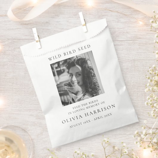 Gedenkstätte Gefüttert Vögel | Beerdigung von Saat Geschenktütchen (Ausgeschnitten)