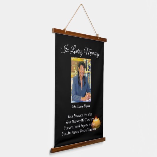 Gedenkstätte Wandteppich Mit Holzrahmen (Gewinkelt)