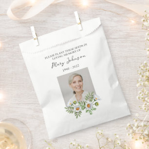 Gedenktüte mit Gänseblümchensamen für die Beerdigu Geschenktütchen