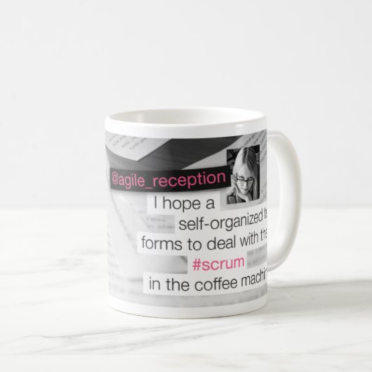 Gedränge in der Kaffee-Maschine Kaffeetasse (VorderseiteRechts)