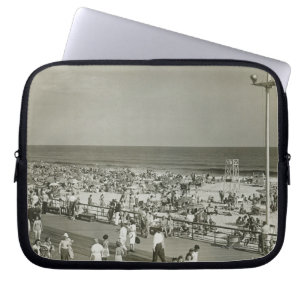 Gedrängter Strand Laptopschutzhülle