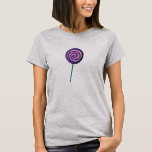 Gedrehter lila Lutscher mit Rosa T-Shirt