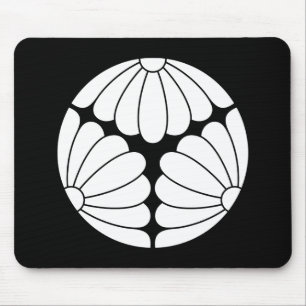 Gedreite Chrysanthemen Mousepad