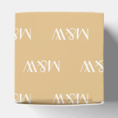 Geeignet für ein weißes Monogramm Kamelgeschenk Geschenkschachtel (Oben)