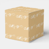 Geeignet für ein weißes Monogramm Kamelgeschenk Geschenkschachtel (Rückseite)
