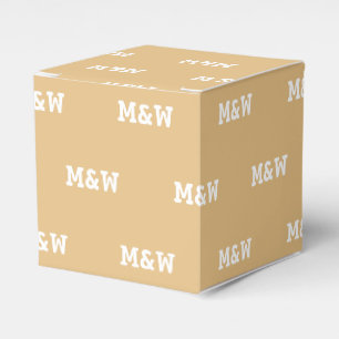 Geeignet für ein weißes Monogramm Kamelgeschenk Geschenkschachtel