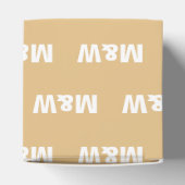 Geeignet für ein weißes Monogramm Kamelgeschenk Geschenkschachtel (Oben)