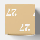 Geeignete Werbegeschenke mit weißer Buchstabenzahl Geschenkschachtel (Oben)