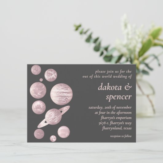 Geek Chic Wedding | Mauve Pink Grey Solar System Einladung (Stehend Vorderseite)