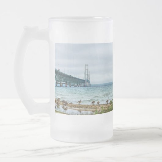 Geese auf Mighty Mac Mattglas Bierglas (Links)