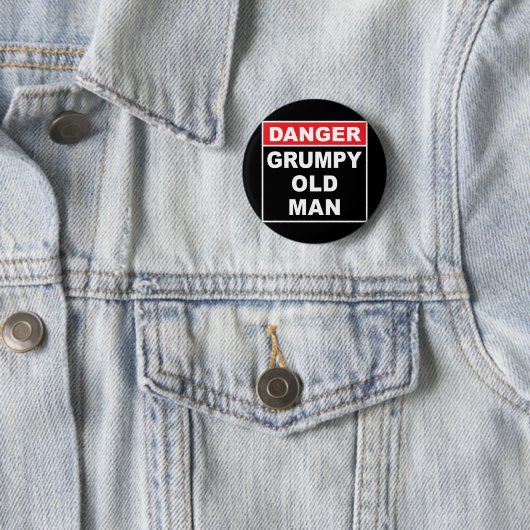 Gefahr: Grumpy Old Man - Funny Gag Geschenk Button (Beispiel)