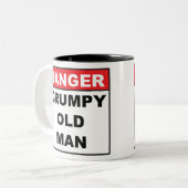Gefahr: Grumpy Old Man Zweifarbige Tasse (Vorderseite Links)