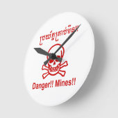 Gefahr! Minen! ☠ Cambodian Khmer Sign ☠ Runde Wanduhr (Winkel)