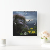 Gefährdeter Berggorilla & Vulkanischer Regenwald Quadratische Wanduhr (Zuhause)