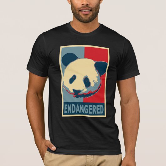Gefährdeter Panda-Pop-Kunst-Entwurf T-Shirt (Vorderseite)