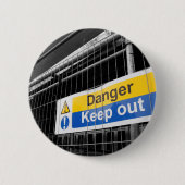 Gefahrenhinweis Behalten Button (Vorderseite)