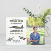 Gefahrenzone Kampfjet Geburtstagseinladungen Foto Einladung (Stehend Vorderseite)