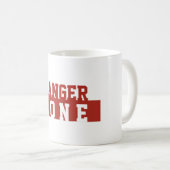 Gefahrenzone / Minimalistisches modernes schlichte Kaffeetasse (VorderseiteRechts)