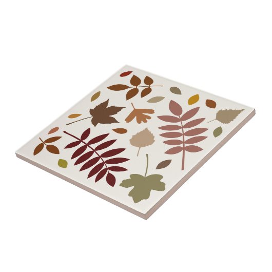 Gefallene Blätter Design-Herbstfarben auf Cream Fliese (Seite)