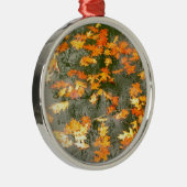 Gefallene Blätter im Regen Thunder_Cove Ornament Aus Metall (Rechts)