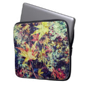 Gefallene Blätter Laptopschutzhülle (Vorderseite Links)