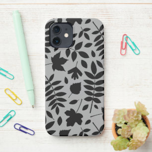 Gefallene Blätter Lg Muster Schwarz auf Grau iPhone 12 Hülle