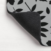 Gefallene Blätter Lg Muster Schwarz auf Grau Mousepad (Ecke)