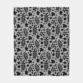 Gefallene Blätter Rpt Pattern Schwarz auf Grau Fleecedecke (Vorderseite)