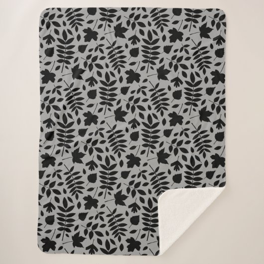 Gefallene Blätter Rpt Pattern Schwarz auf Grau Sherpadecke (Vorderseite)