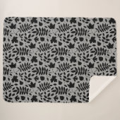 Gefallene Blätter Rpt Pattern Schwarz auf Grau Sherpadecke (Vorderseite (Horizontal))