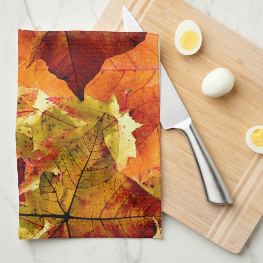 Gefallene Herbstleaves Geschirrtuch (Viertel Falte)