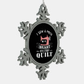 Gefallene Quilter-Geschenke Schneeflocken Zinn-Ornament (Links)