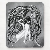 Gefallener Engel Grau Monochrom  Mousepad (Vorne)